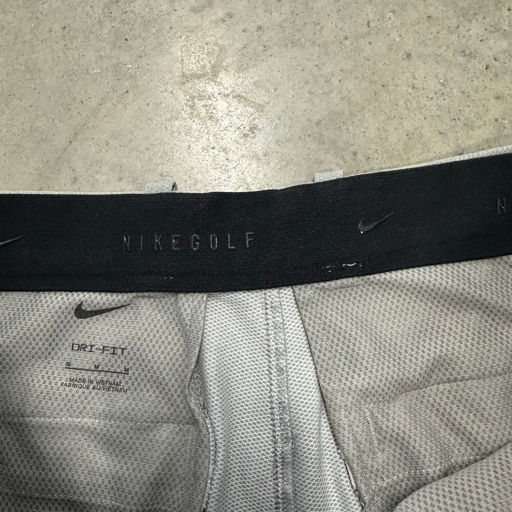 Nike Golf Dri-FIT Men's Gray Flat Front Golf Shorts Size 30/M - Picture 3 of 7